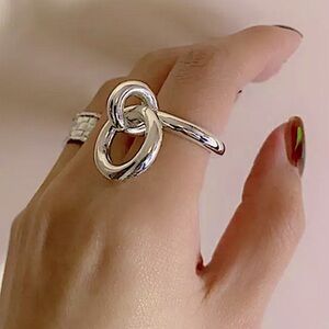 STERLING SILVER INTERLOCKING RING CIRCLE CHARM MINIMALIST